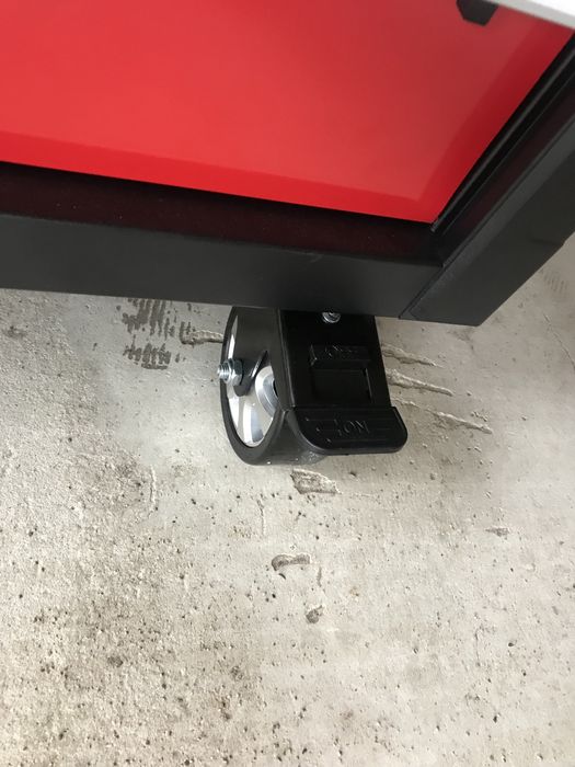 Шафа с инструментом Ято Yato  для Сто