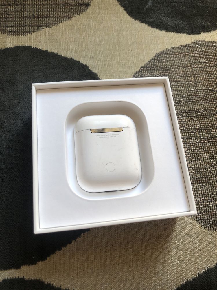 Słuchawki Airpods apple