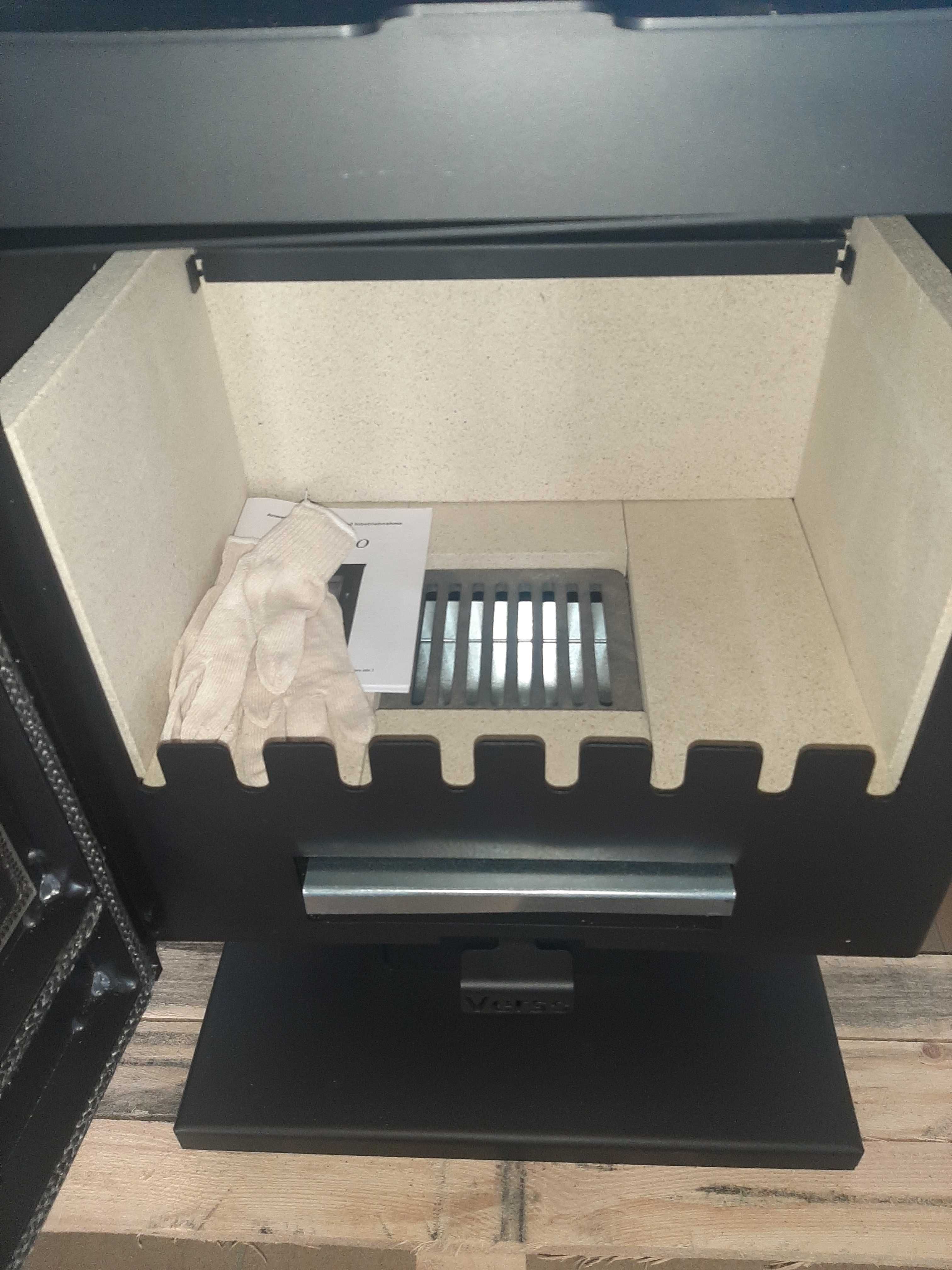 Piec Kominek wolnostojący VERSO RHEIA P 79 x 51 x 42 cm 5kw. A+
