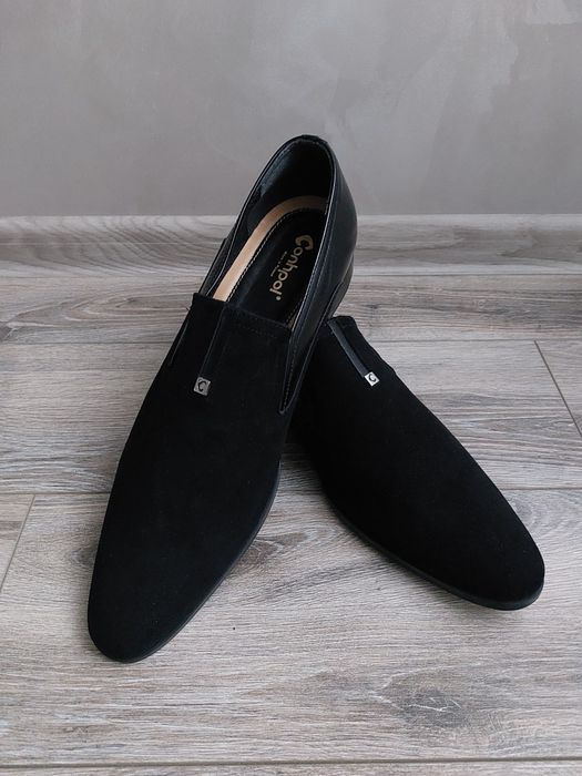Класичні замшеві туфлі Conhpol