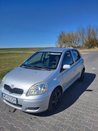 Toyota Yaris 1.0 benzyna