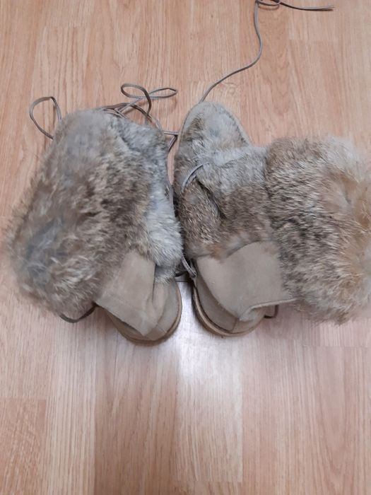 Botas de neve em pele  - em estado novo