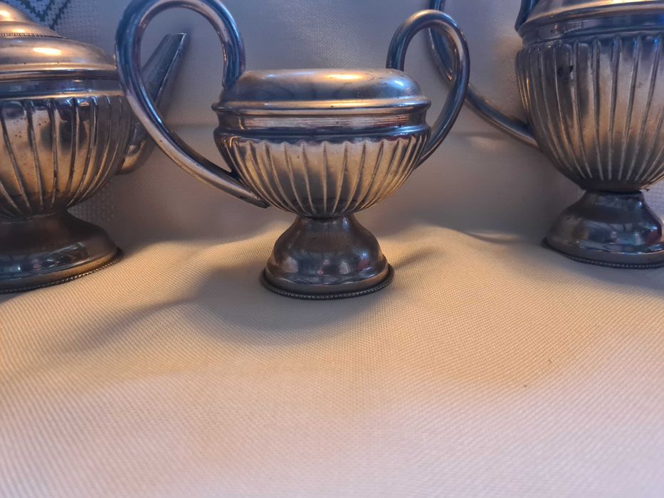 Tete à tete e cafeteira anos 3m casquinha