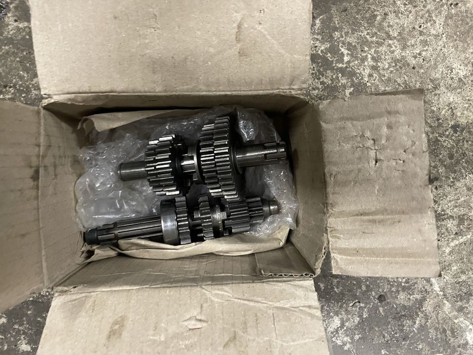 Коробка yx140 новая