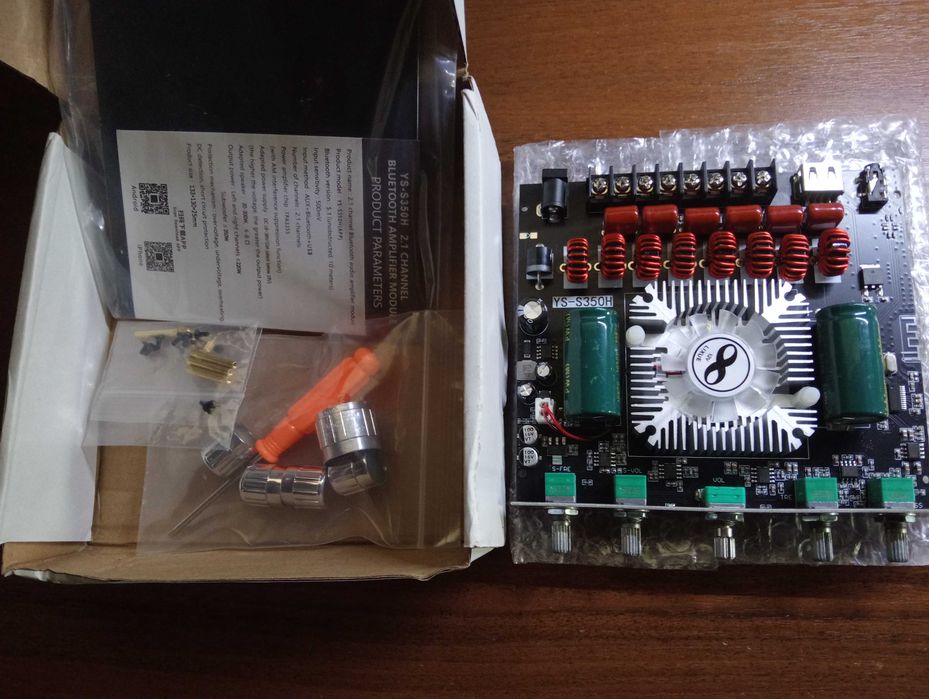 YS-S350H   BT5.1 Плата пiдсилювача 2,1  на TPA3255 220Wx2 + 350 Вт