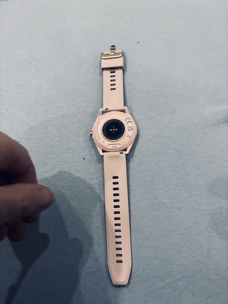 Zegarek damki sprawyny powystawowy smartwach