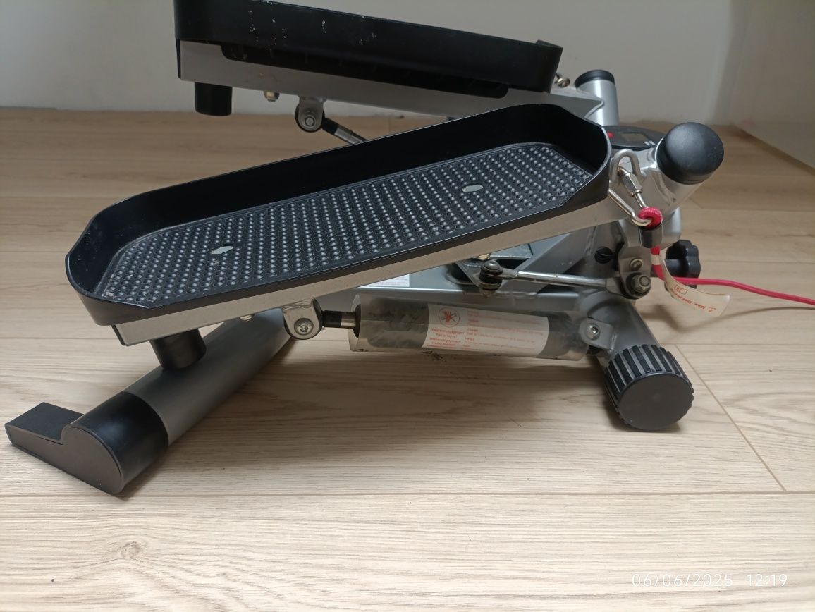Stepper do ćwiczeń fitness Tchibo z linkami