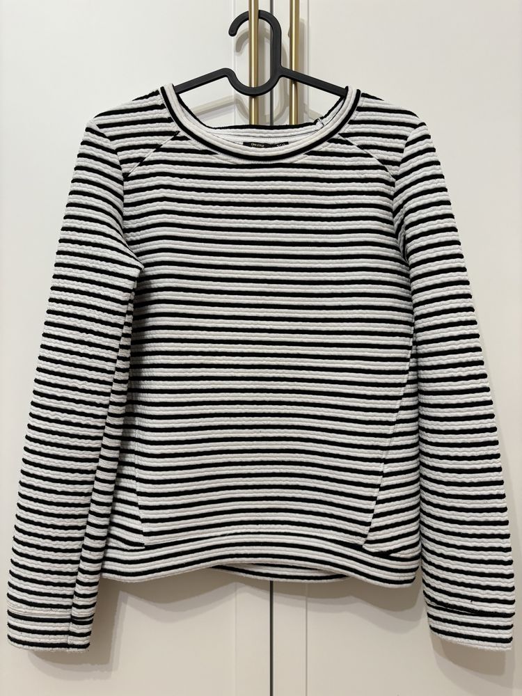 Bluza w paski biało-czarne,  Bershka rozmiar XS