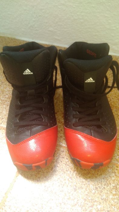 Tennis bota Adidas Geofit