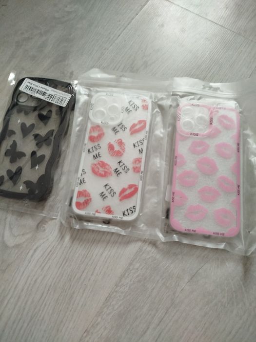 Sprzedam etui na iPhona 13 pro max
