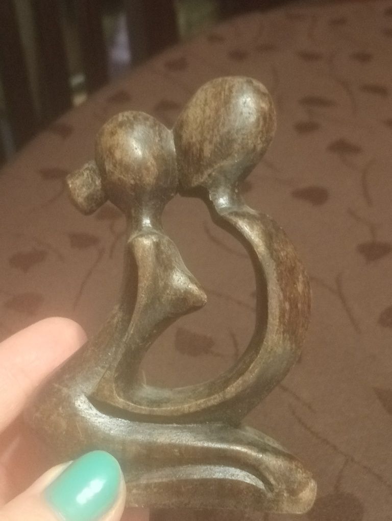 Drewniana figurka rzeźba pary