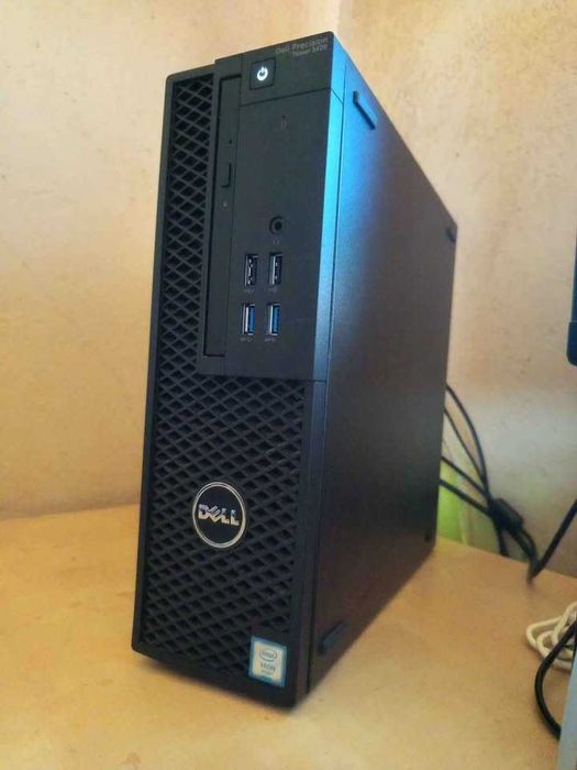 Workstation Intel Xeon E3-1240 v5 / 16GB RAM / NVIDIA Quadro K1200