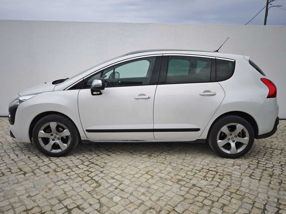 Peugeot 3008 - Carro de Garagem
