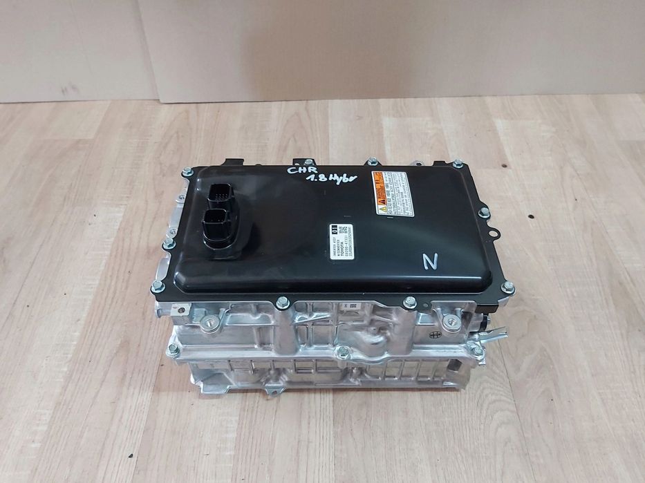 Toyota C-HR CHR falownik inwerter converter 22r