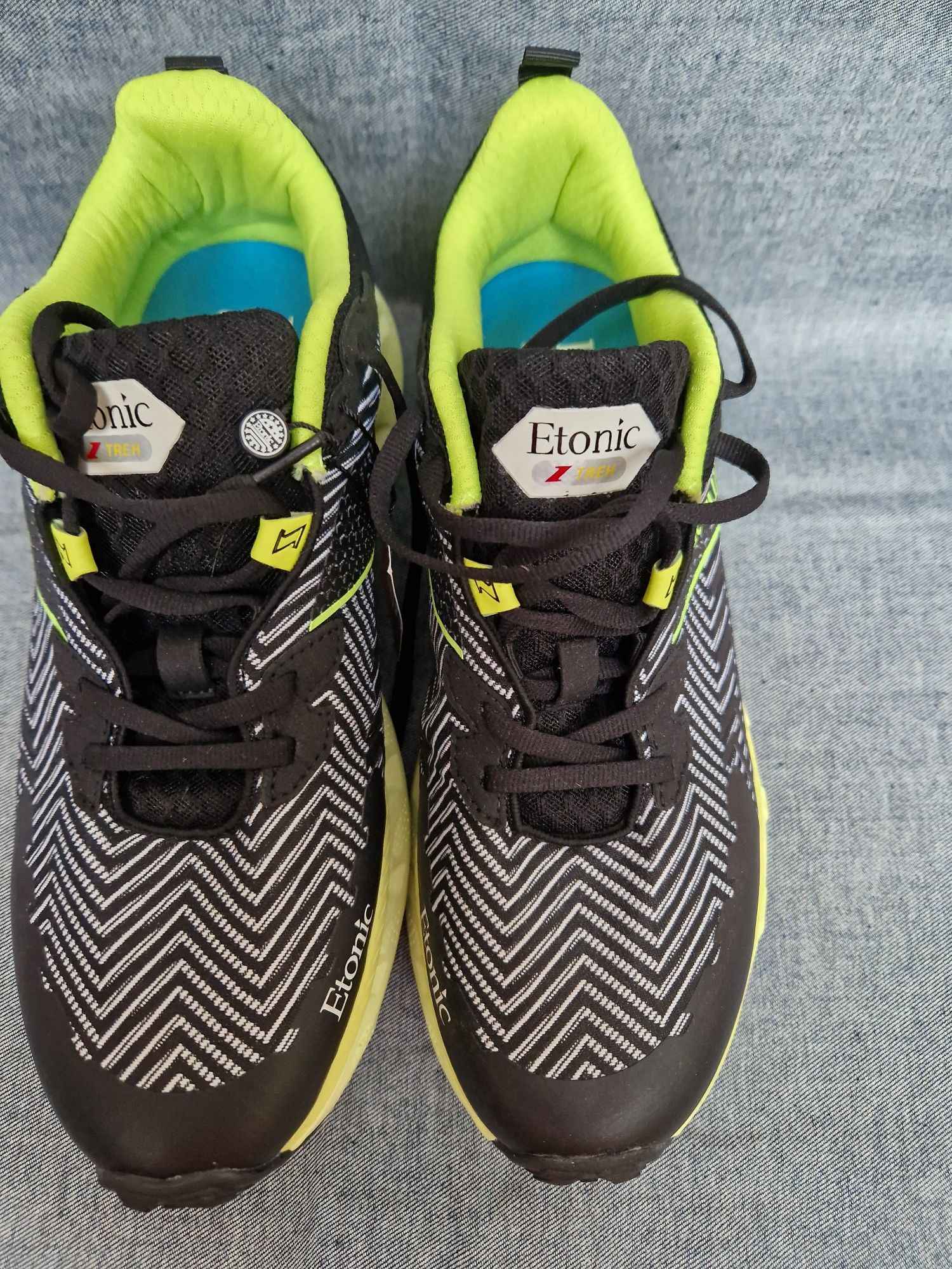Нові кросівки Etonic, розмір 42-43