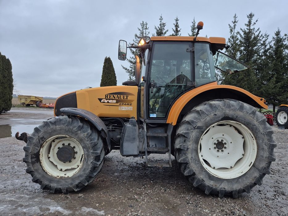 Claas -  Renault Ares 696 RZ. Uszkodzony Pali jeździ. Tuz. Okazja...