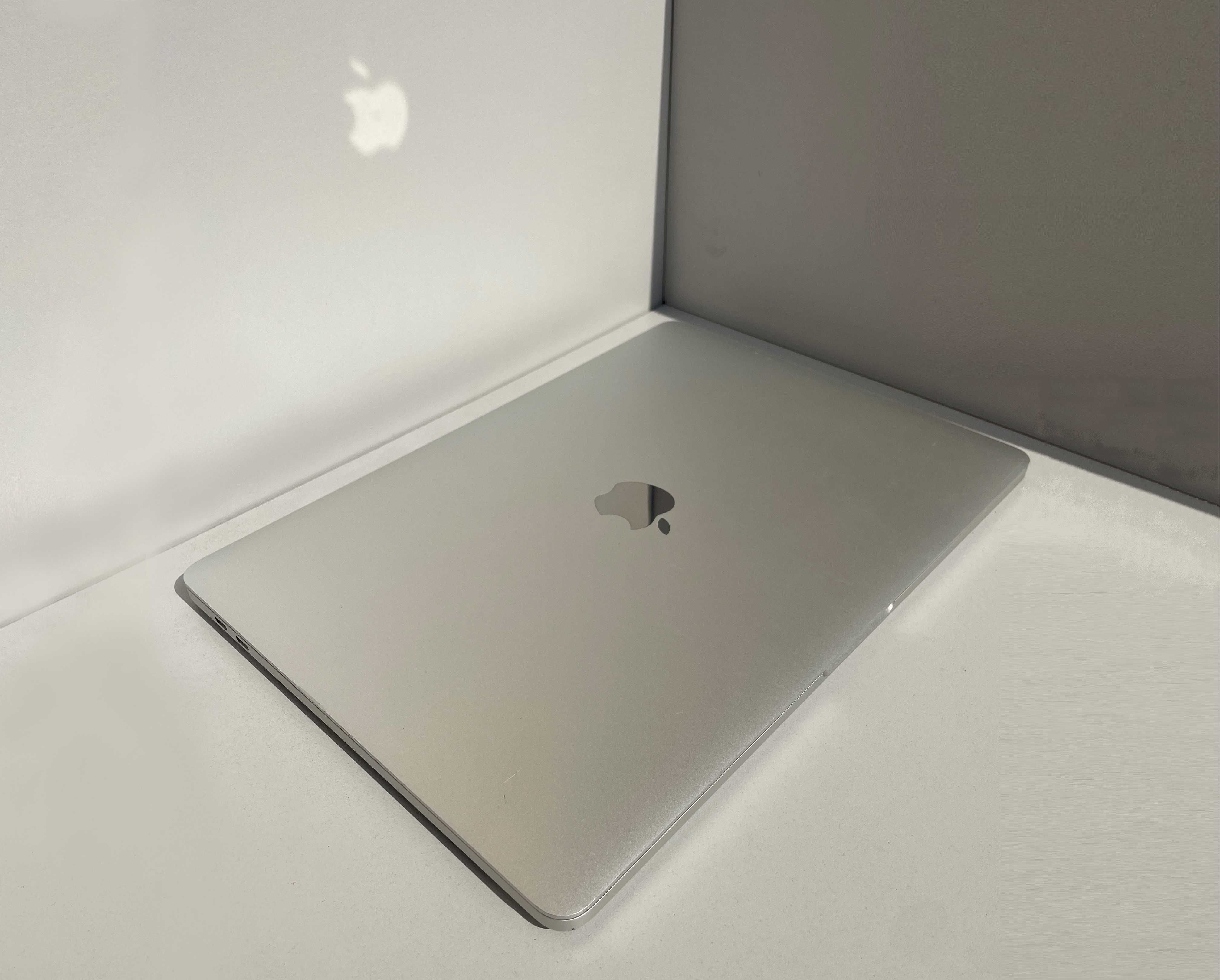 Macbook pro 13 2019 touchbar тачбар Apple макбук 450$