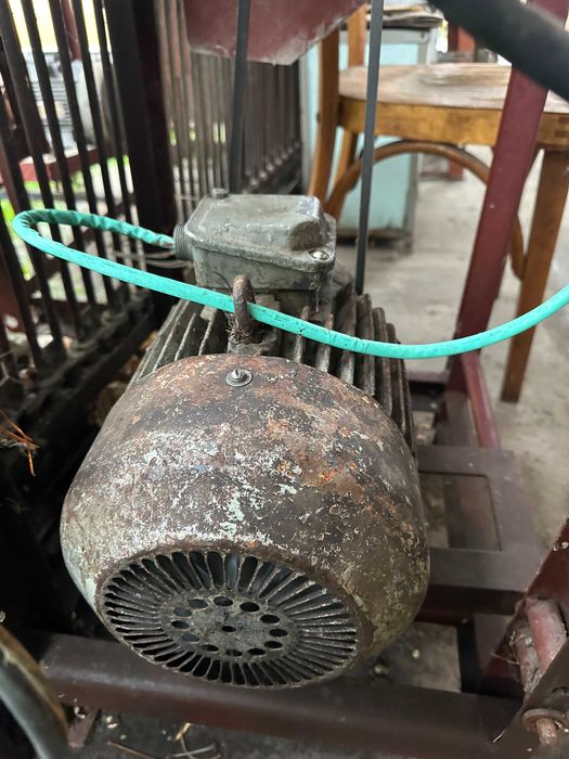 Єлектродвигатель. ЕлектРомотор  3Квт-1500