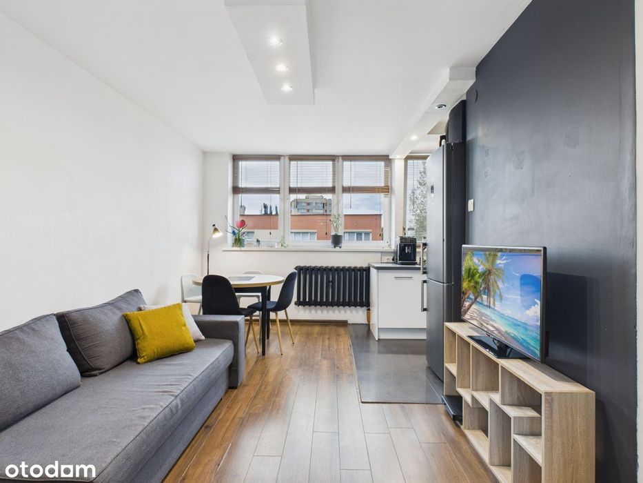 Balkon, piwnica blisko szkoły i przedszkola