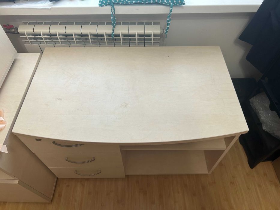 Тумба Комод офісна кімнатна колір бежевий , пісочний