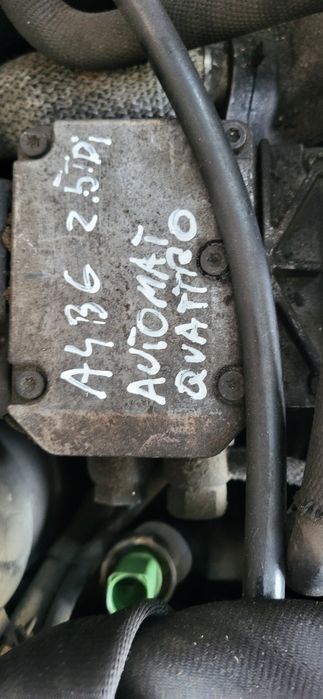 Audi A4 B6 2.5 TDI  Automat Quatro Pompa wtryskowa 106E z gwarancją