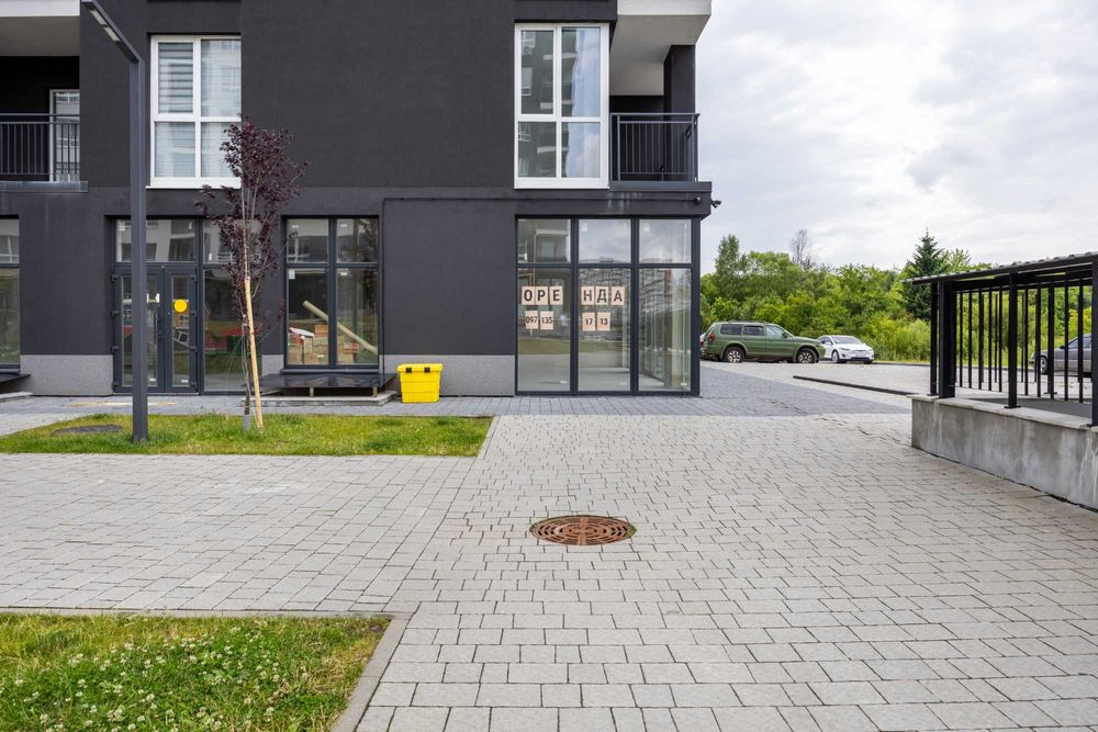 Приміщення з панорамним виглядом /0 цикл/Франківський р-н/ Львів