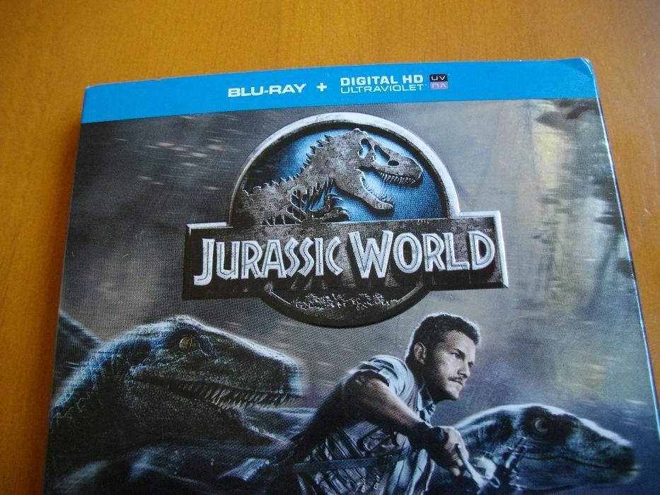 Jurassic World Blu-ray +