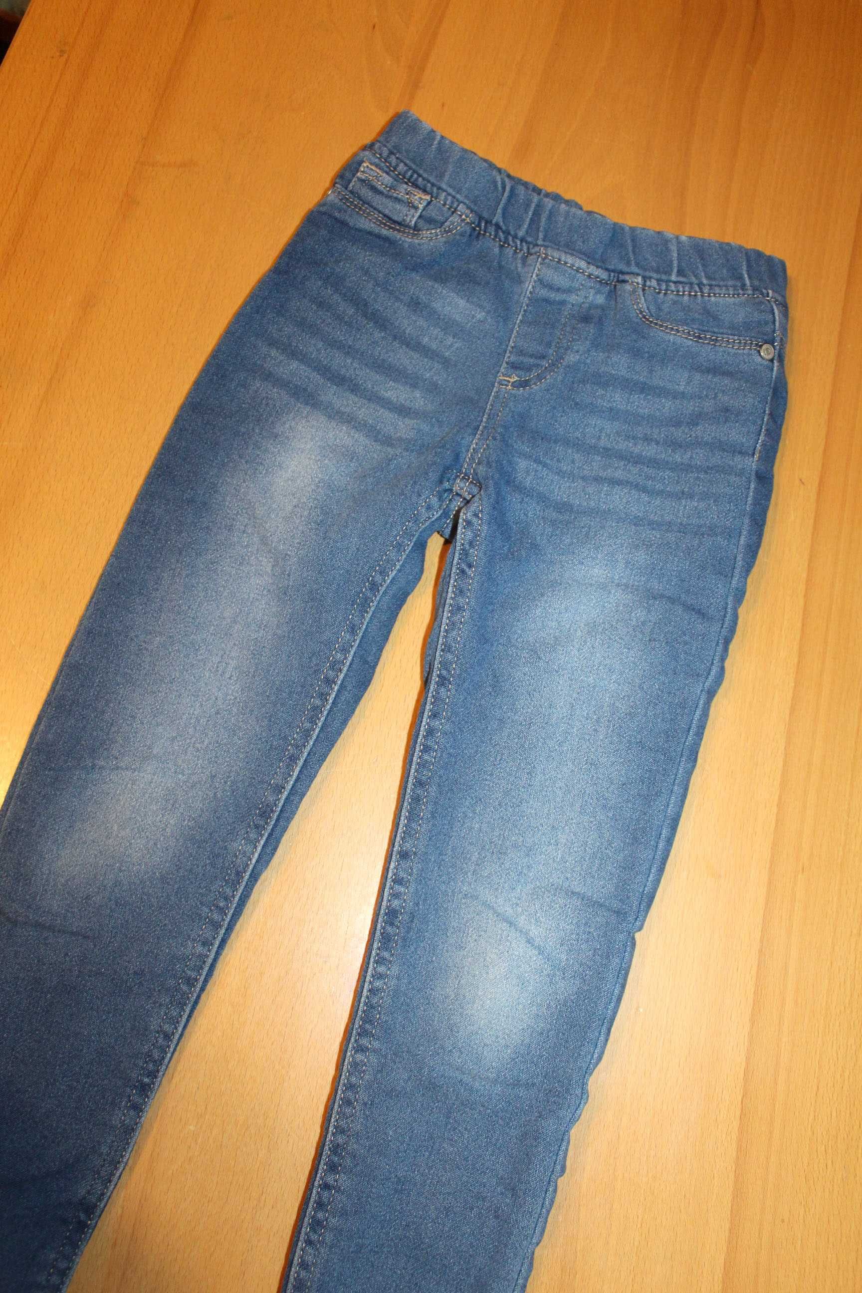 (165) Spodnie r. 116 Ocieplane podszyte jeansowe dżinsowe grube ciepłe