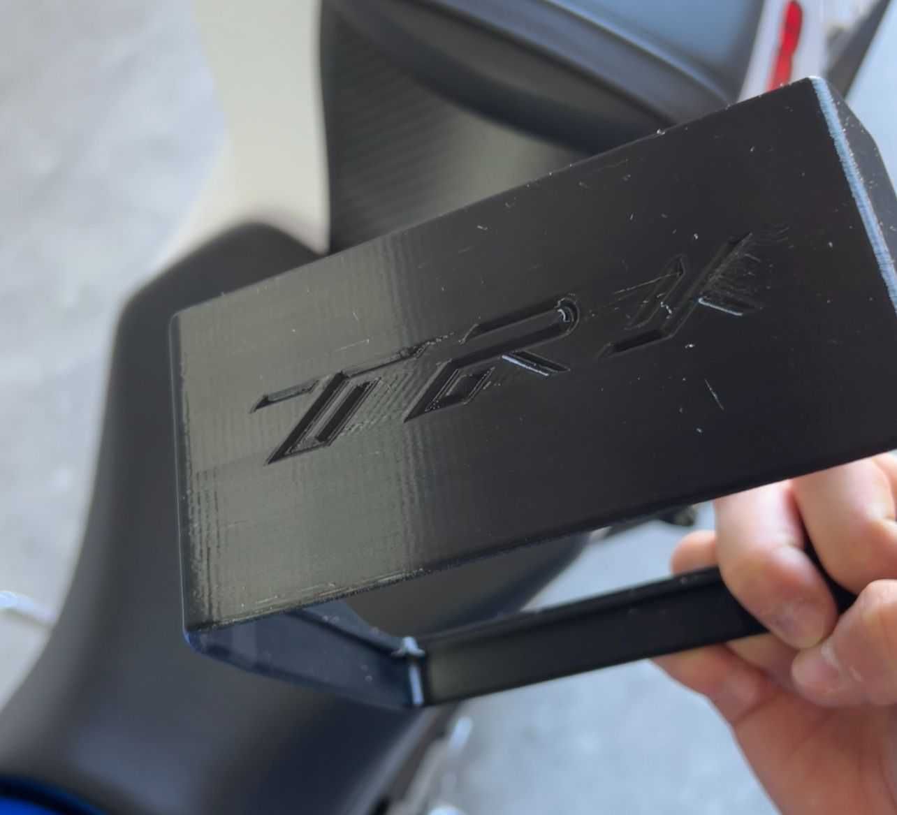 Moldura Proteção Sombra TRK 702 TFT