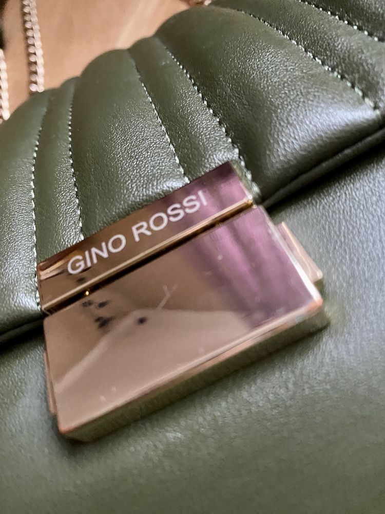 Gino Rossi torebka.skórzana butelkowa zieleń złoty łańcuch