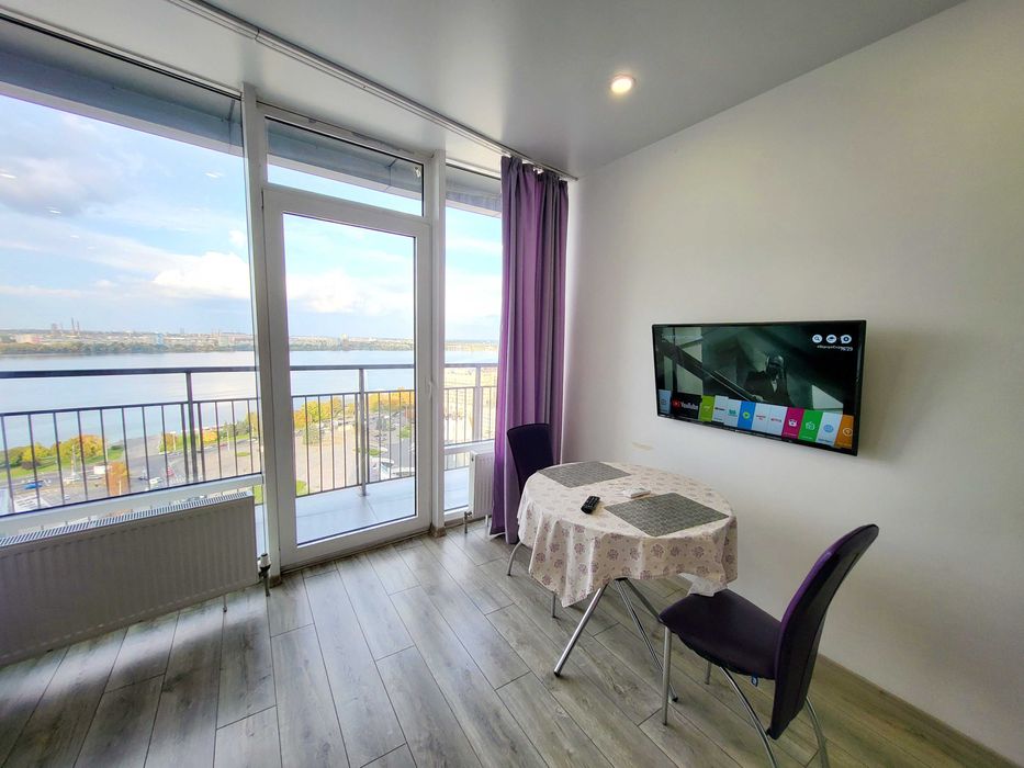 Люкс Sky в Мост Сити! 2к. Центр. Вид - река. 19 эт. Заезд 24/7. Балкон