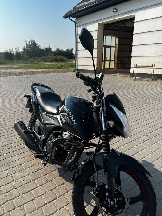 Мотоцикл Lifan CCR 150 2E