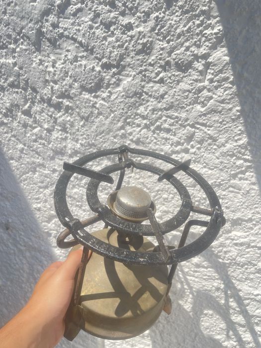 Fogão antigo a petróleo marca Sunflower