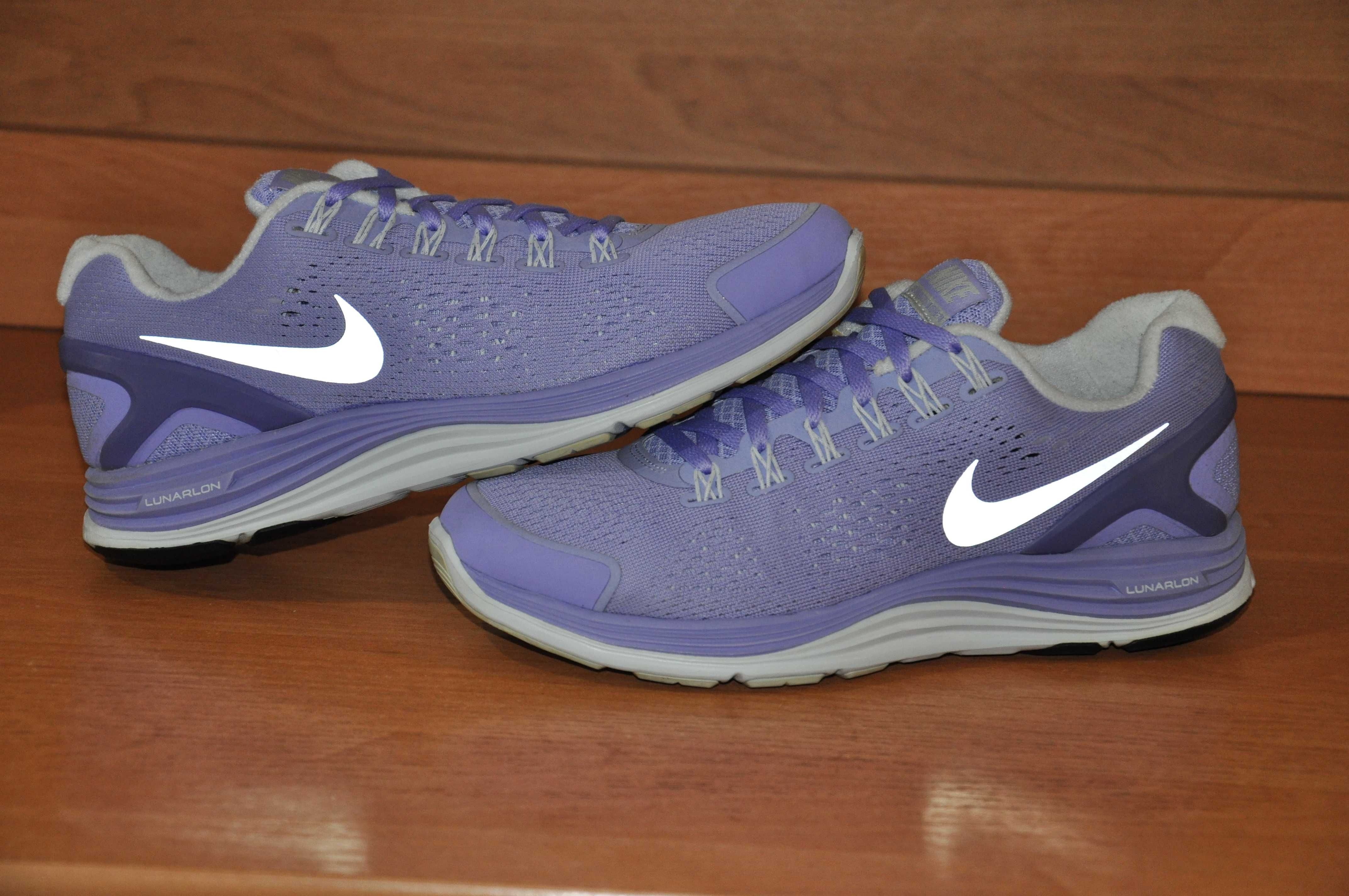 Кроссовки Nike Lunarglide+ 4 Running React tn sb dunk 39 \ 25 см