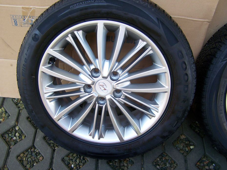 J.Nowe Opony Całoroczne  Alu 17" Czujniki  Tpms  Hyundai KONA