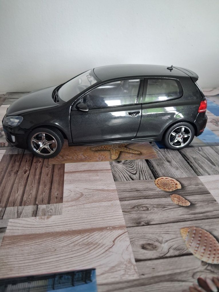Volkswagen Golf VI Gti Norev 1:18 kolekcjonerski