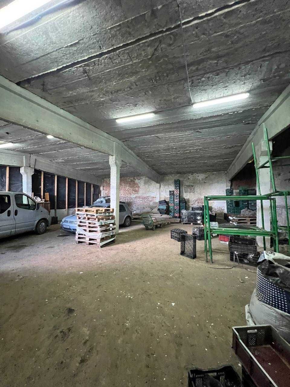 Продаж складів в Голобах