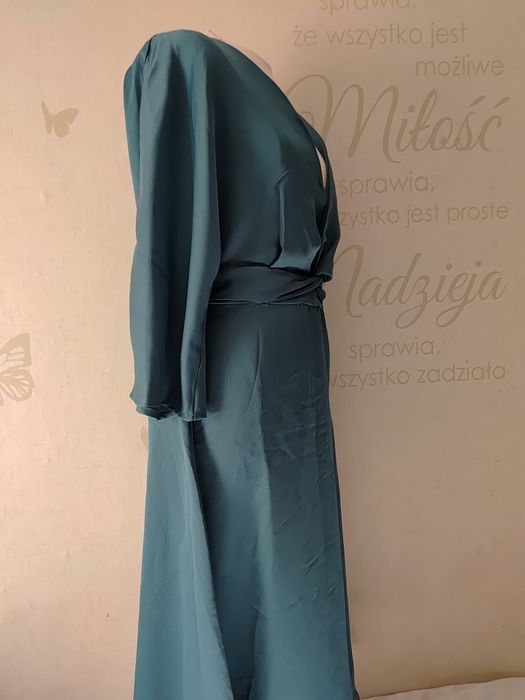Świetna sukienka codzienna/wyjściowa fajny krój rozmiar 38