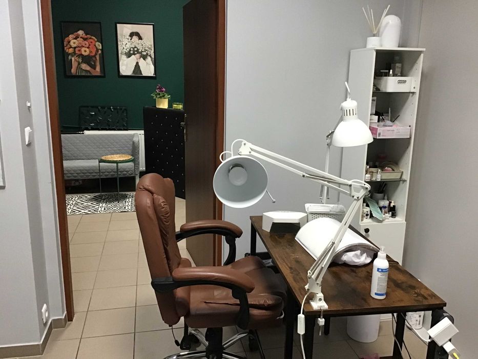 Wynajmę gabinet kosmetyka, rzęsy, manicure, masaż, tatuaż