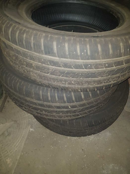 Шини на позашляховик