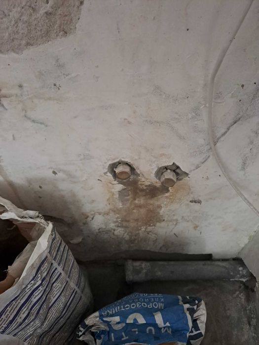 Продаж Дві окремі кімнати у гуртожитку на Ваш вибір по вул. Історична