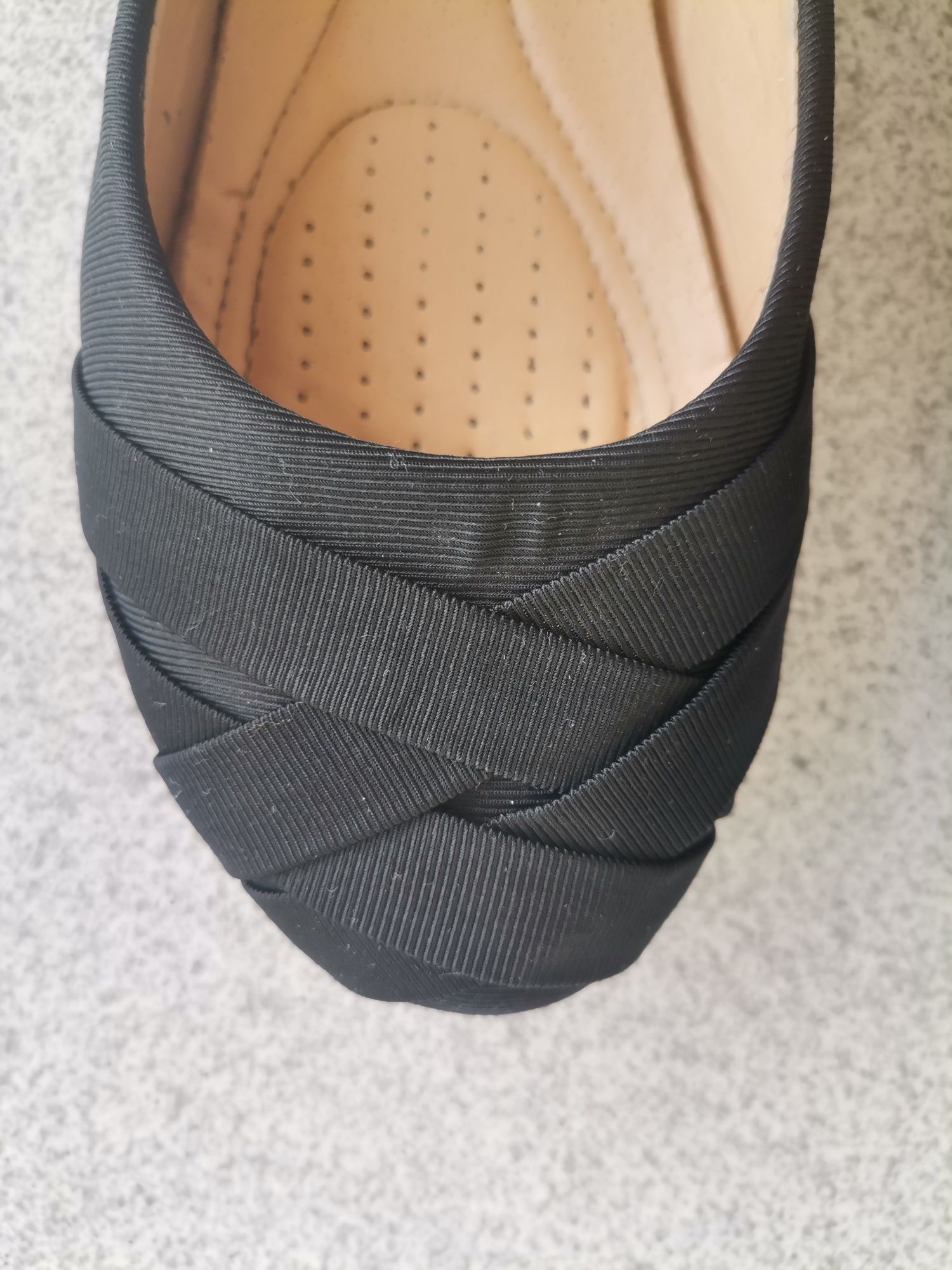 Sapatos de mulher pretos 35