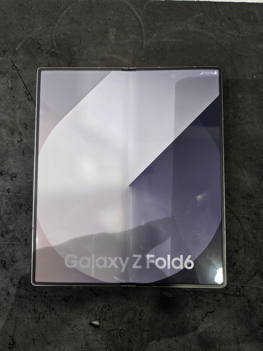 Atrapa Samsung Fold 6