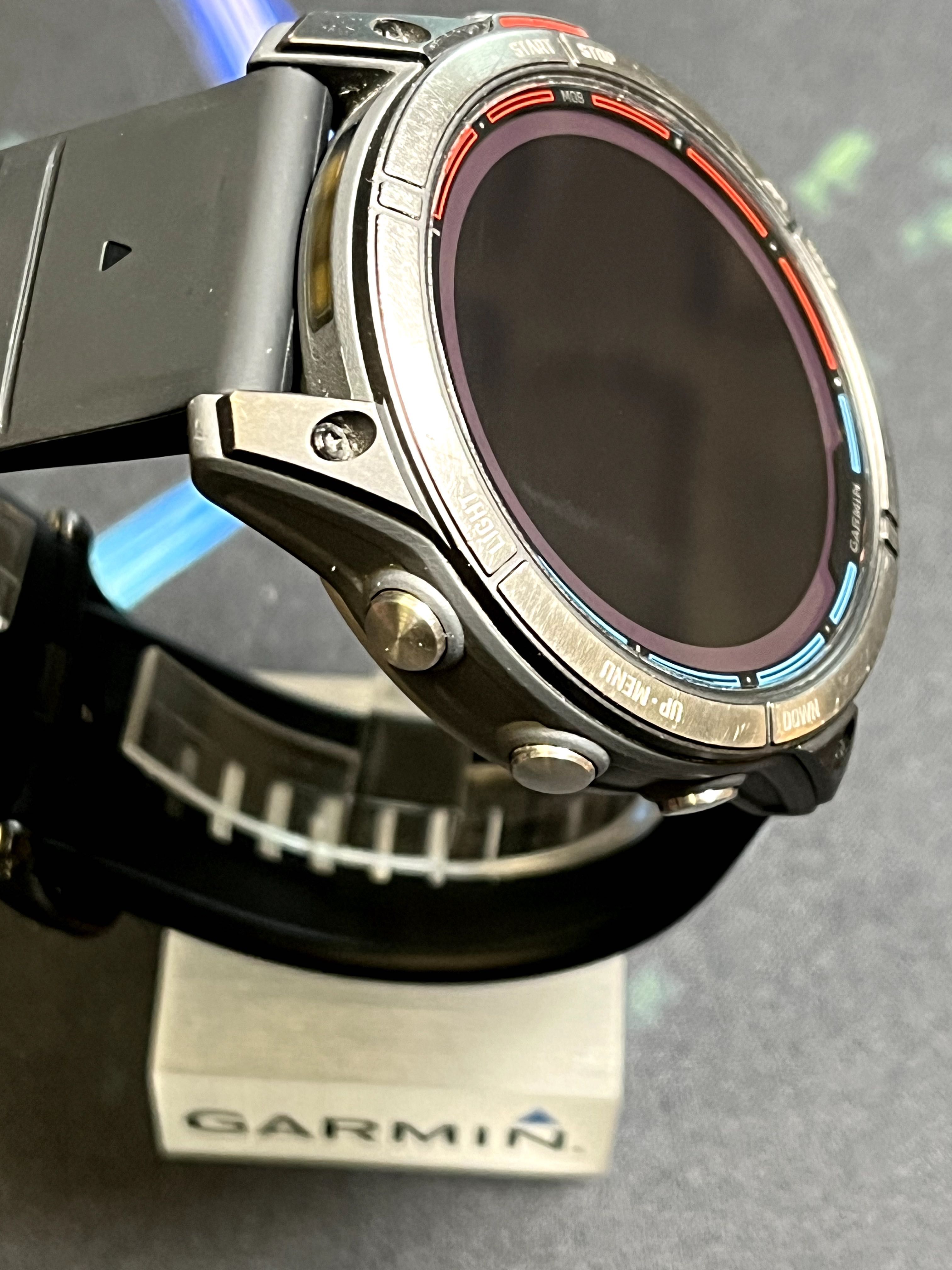 Смарт-годинник Garmin Quatix 7X Solar 010-02541-61