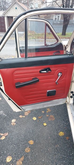 Газ 24 красный салон в сборе