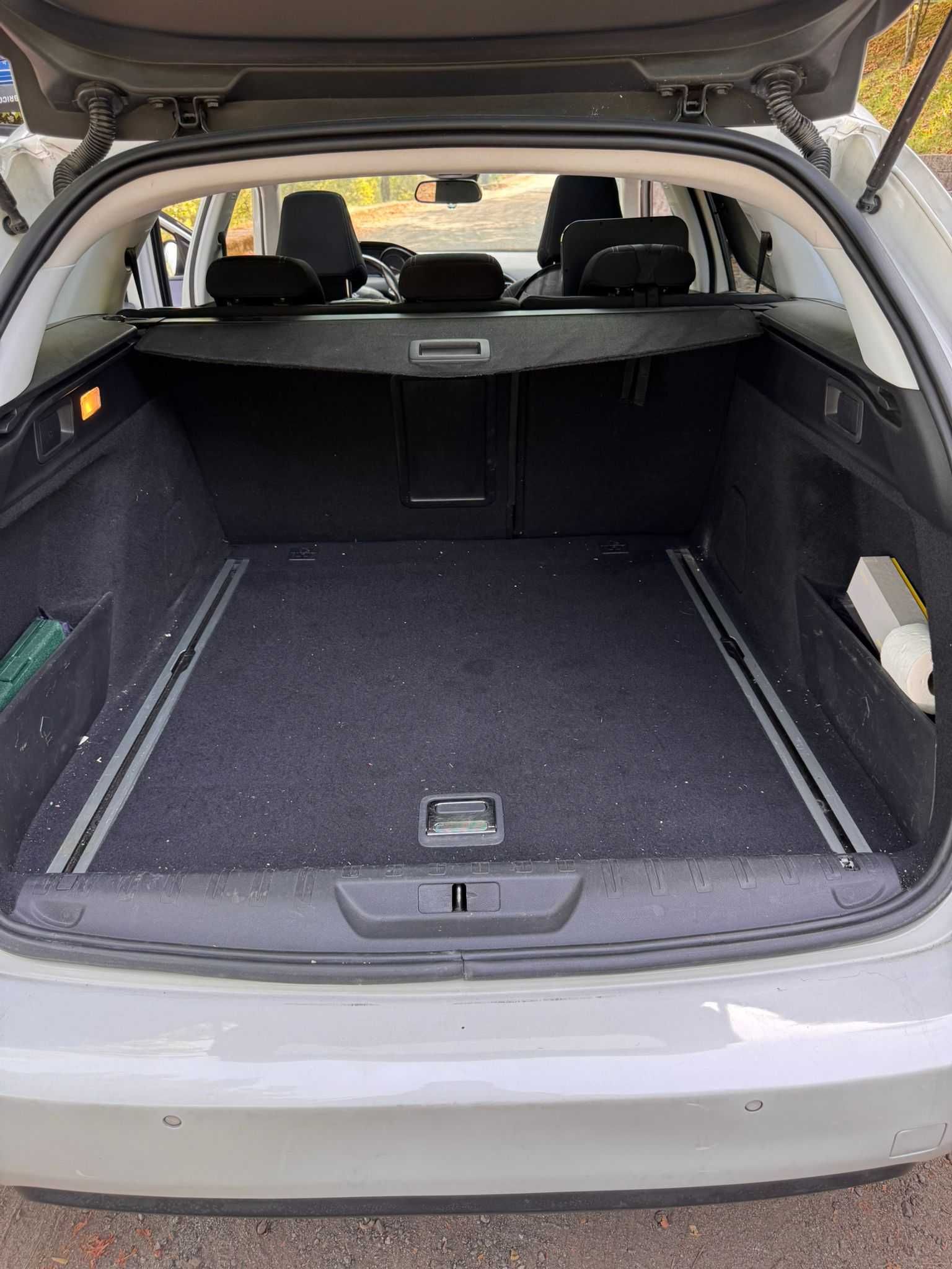 Peugeot 308 sw (T9) 1.6 allure 2016