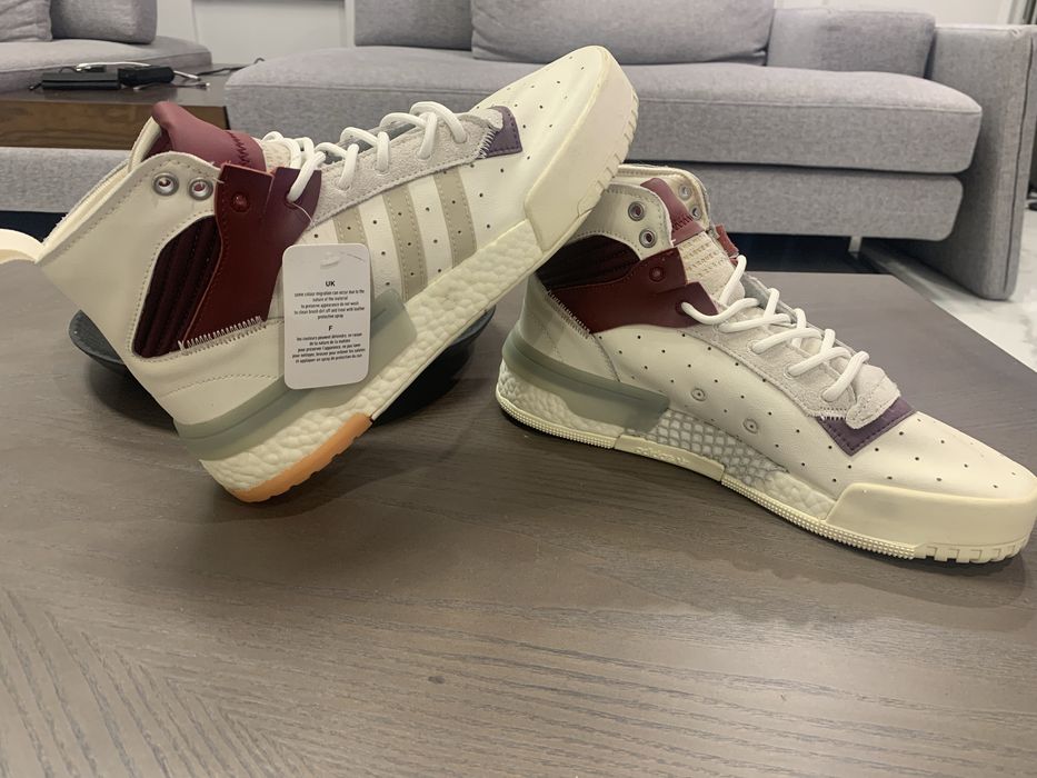 кросівки Adidas Rivalry RM у кольорі "Cream".