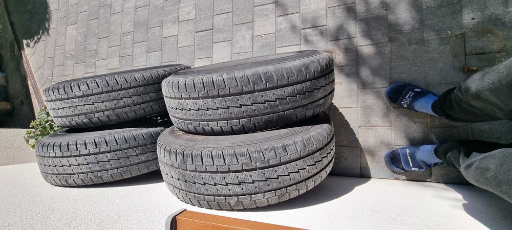 4 szt Felg z oponami iveco 70c