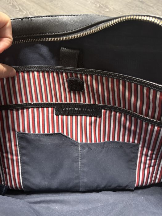 Сумка для ноутбука Business Leather Slim Comp Bag AM0AM06462, черная