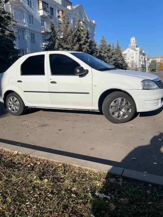 Продам Renault Logan 2010